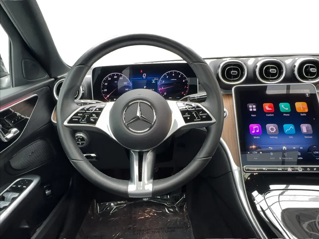 Mercedes-Benz C-Class photo 35