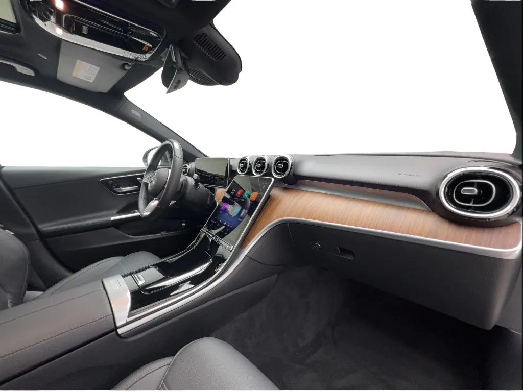 Mercedes-Benz C-Class photo 32
