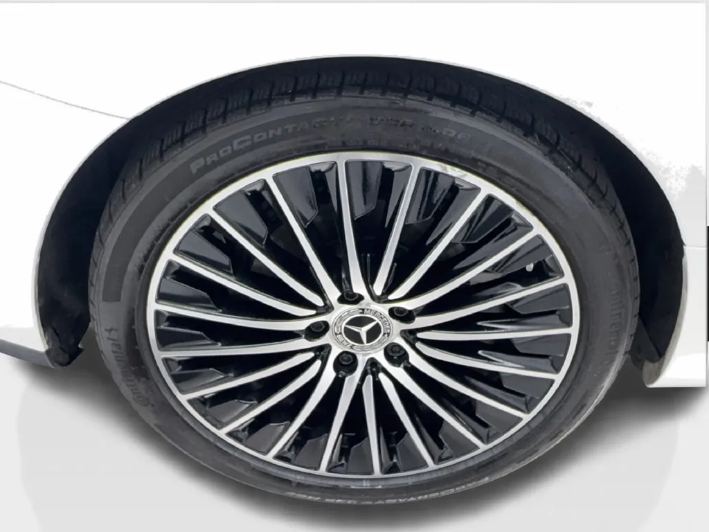 Mercedes-Benz CLE photo 18