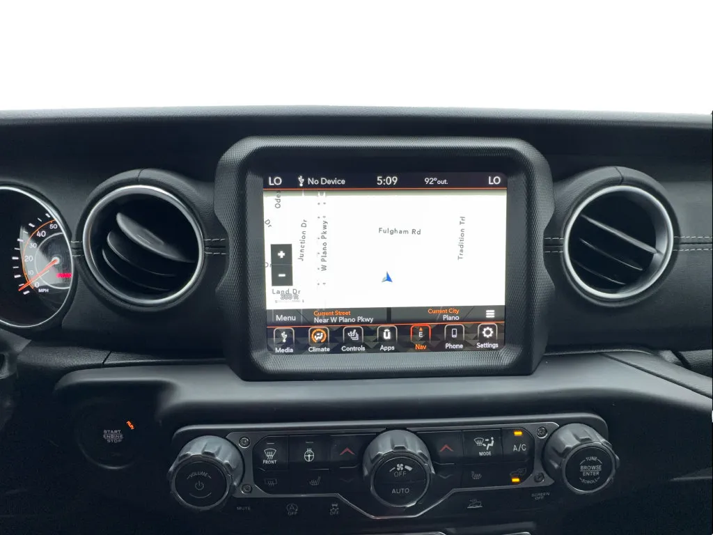 Jeep Wrangler photo 46