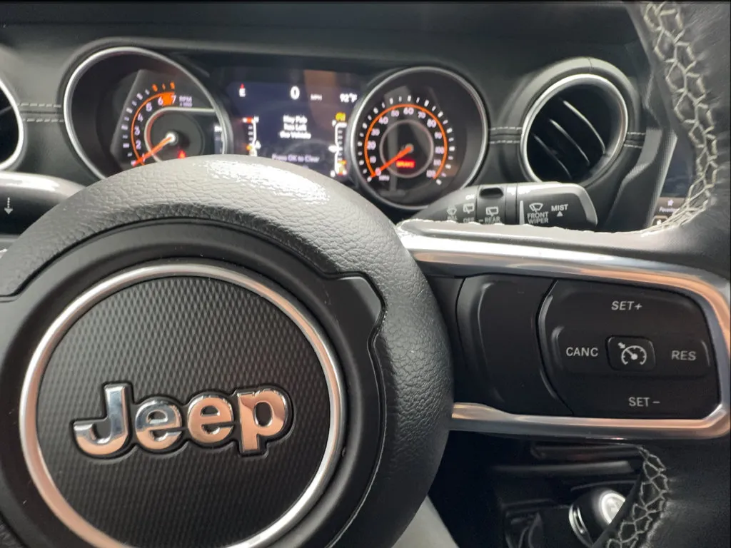 Jeep Wrangler photo 39