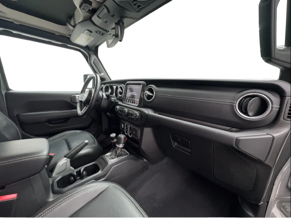 Jeep Wrangler photo 30