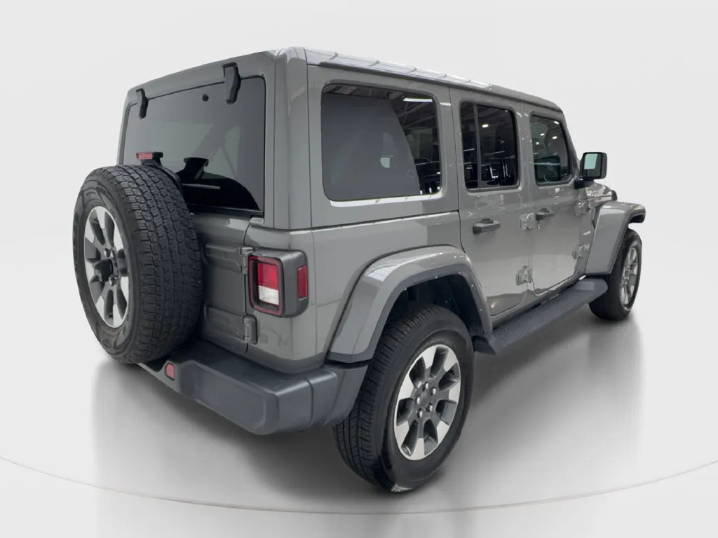 Jeep Wrangler photo 8