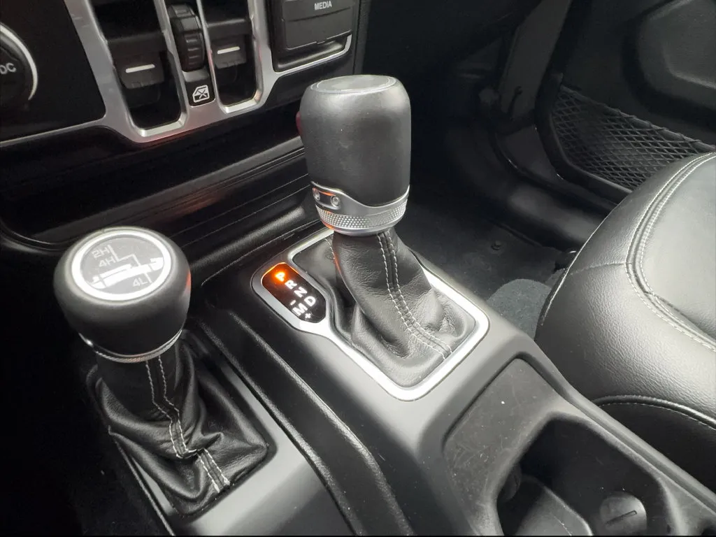 Jeep Wrangler photo 42