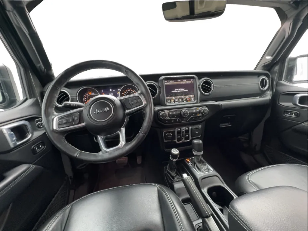 Jeep Wrangler photo 33