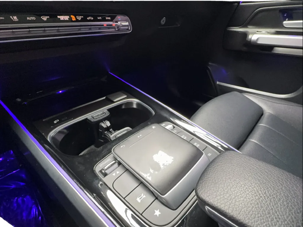 Mercedes-Benz GLB photo 44
