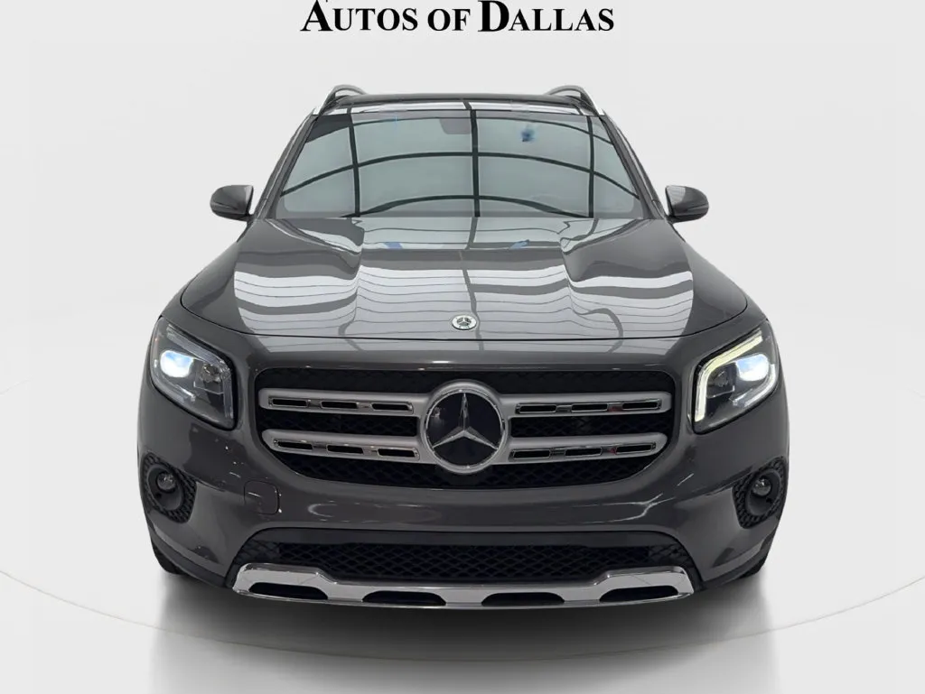 Mercedes-Benz GLB photo 4