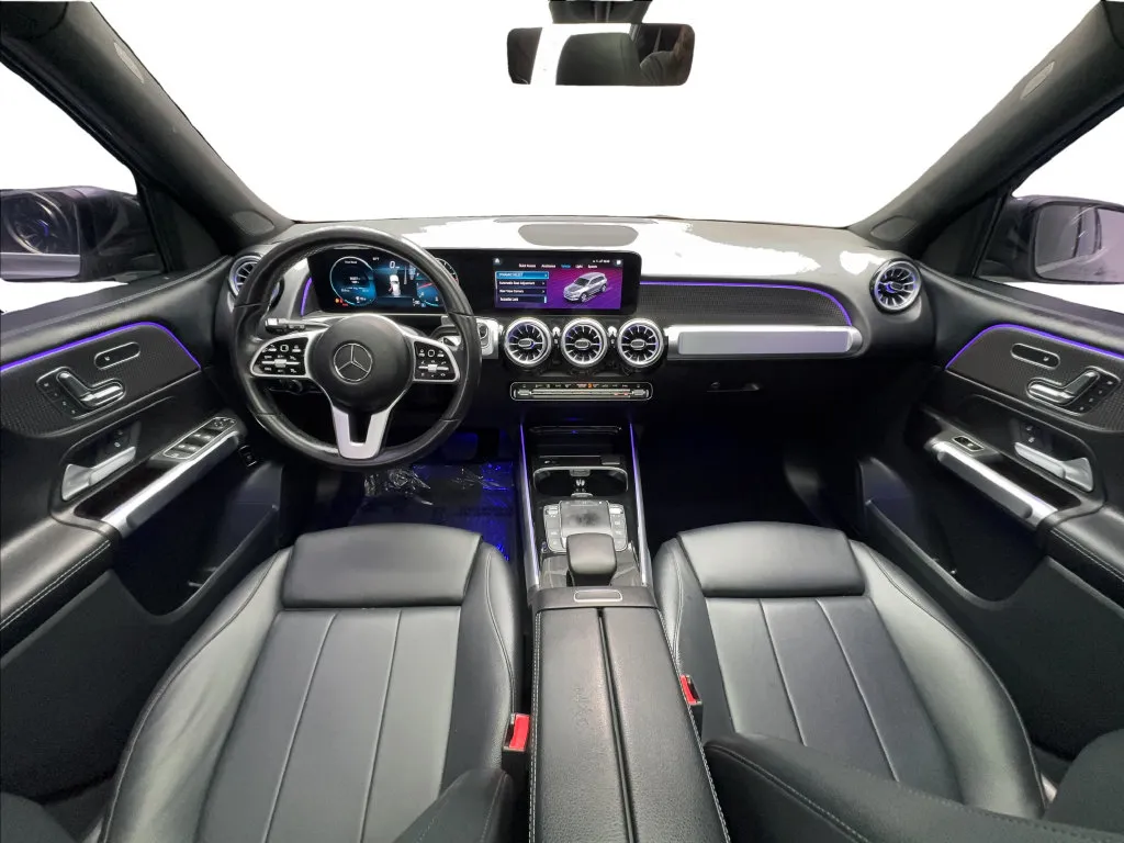 Mercedes-Benz GLB photo 37