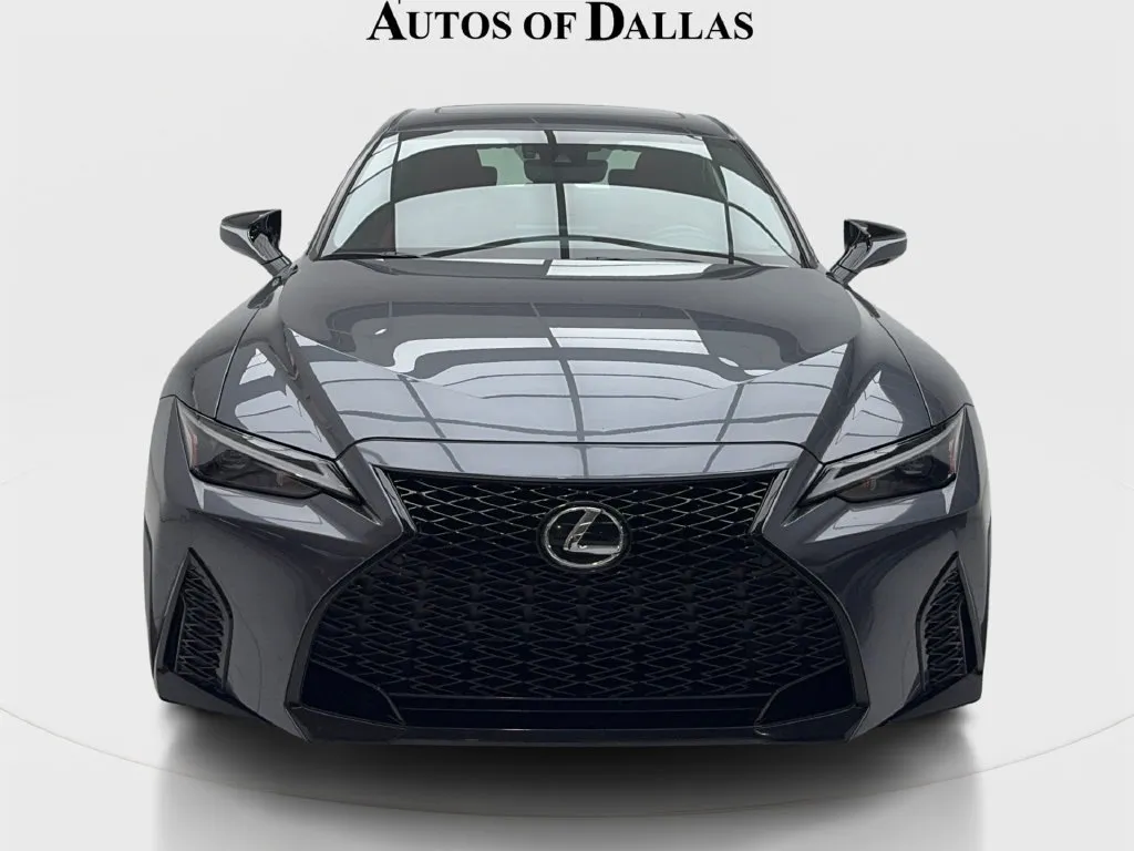 Lexus IS photo 4