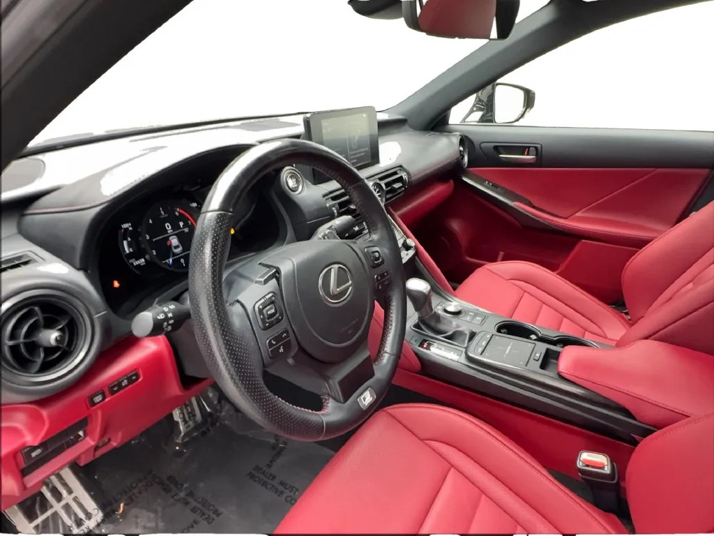 Lexus IS photo 22