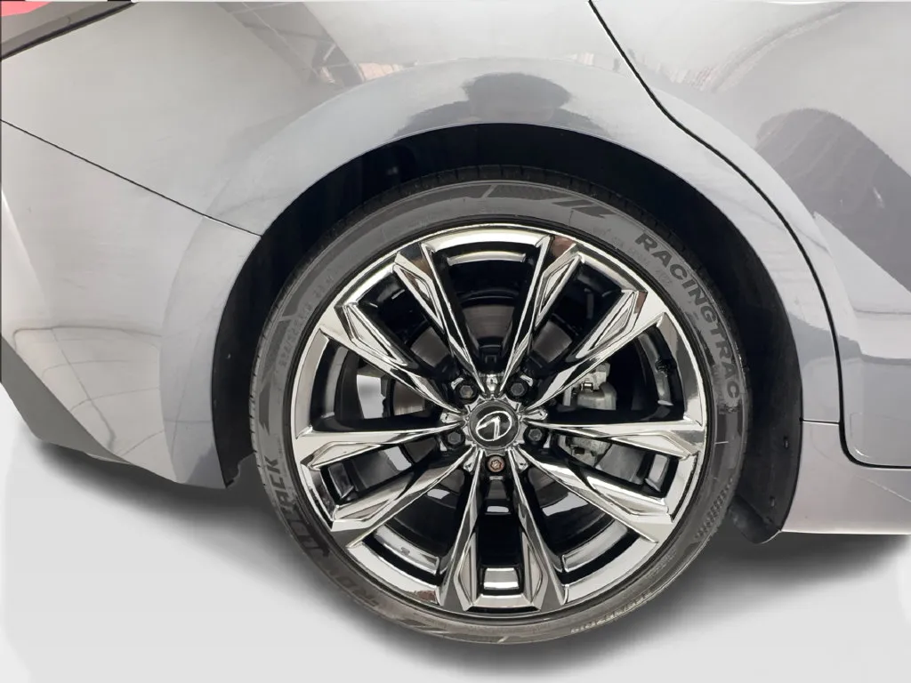 Lexus IS photo 15