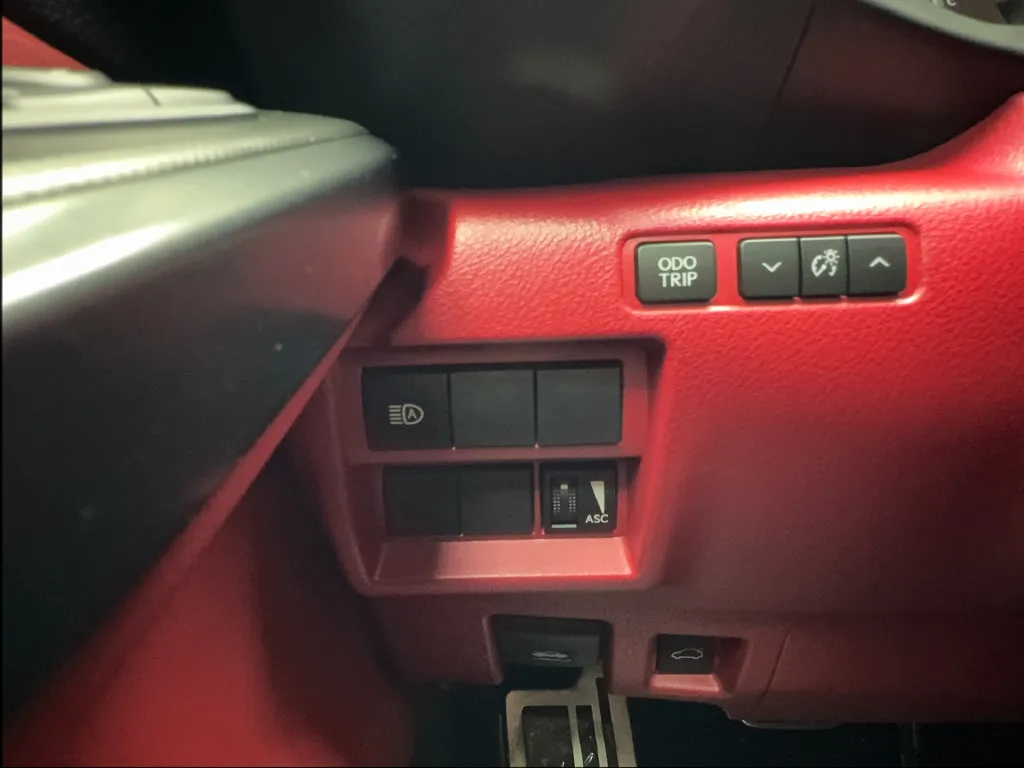 Lexus IS photo 44