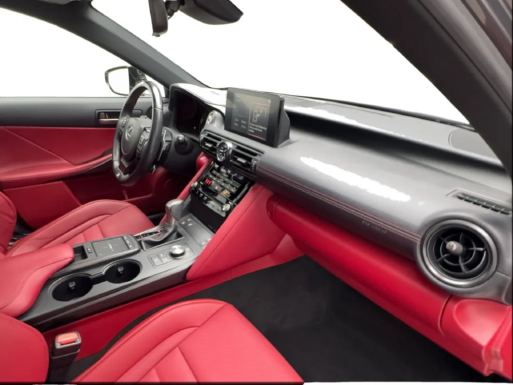 Lexus IS photo 35