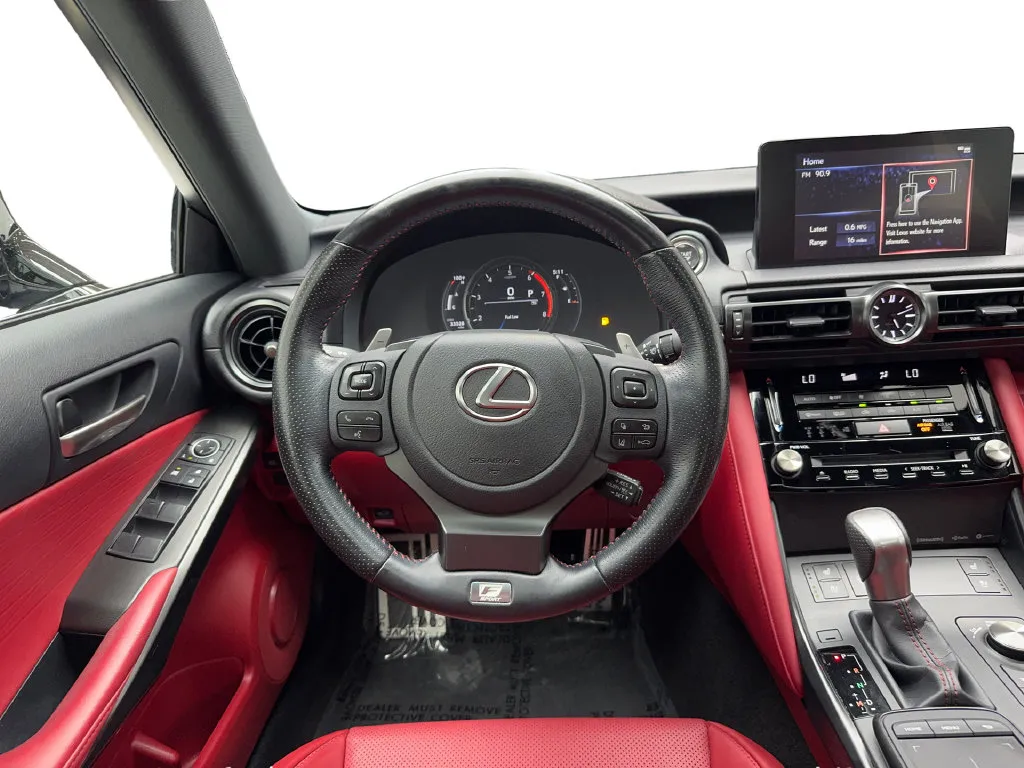 Lexus IS photo 40