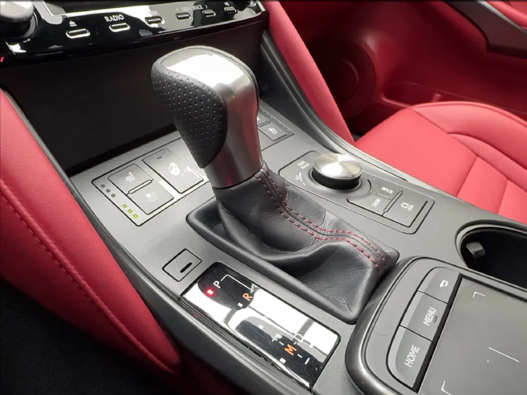 Lexus IS photo 48