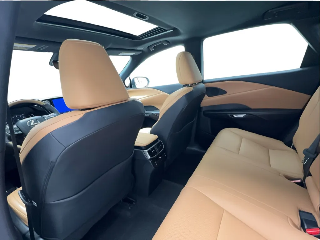 Lexus RX photo 27
