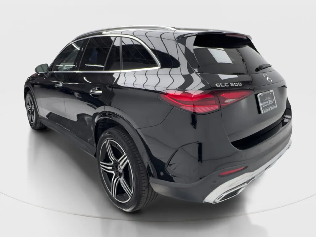 Mercedes-Benz GLC photo 6