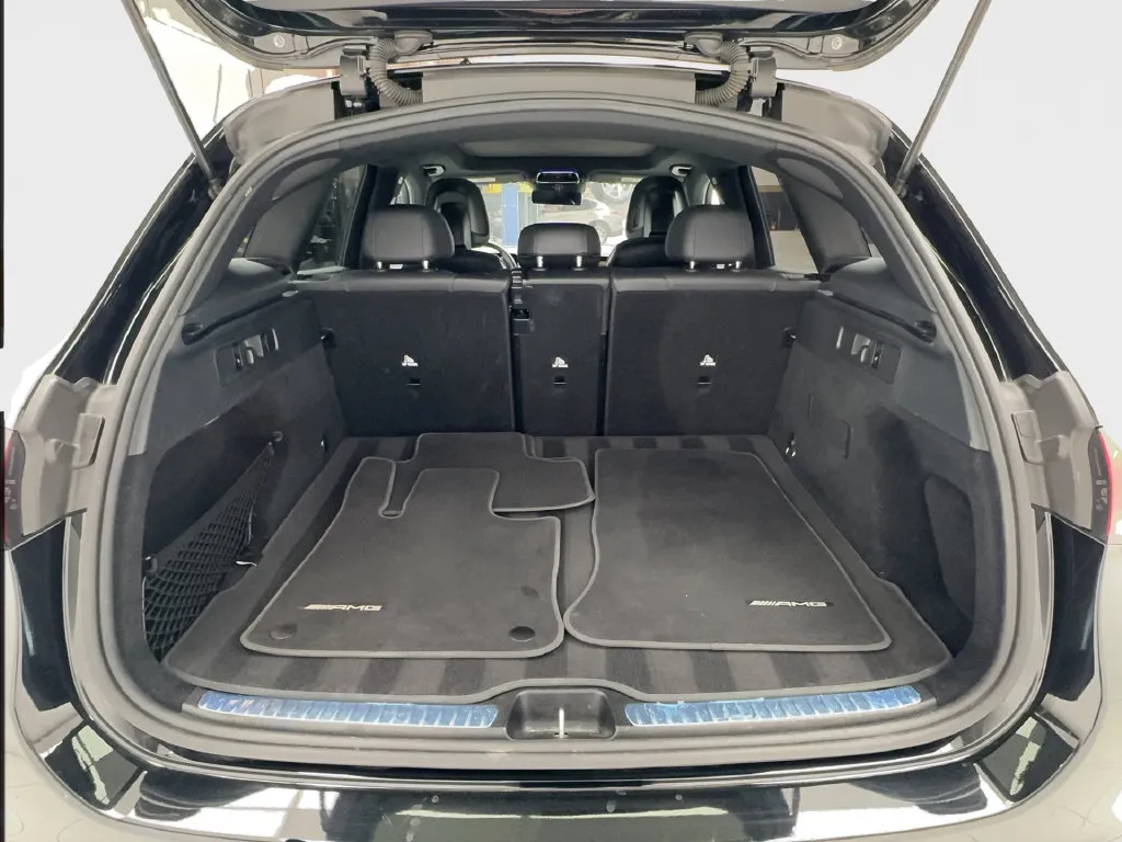 Mercedes-Benz GLC photo 16
