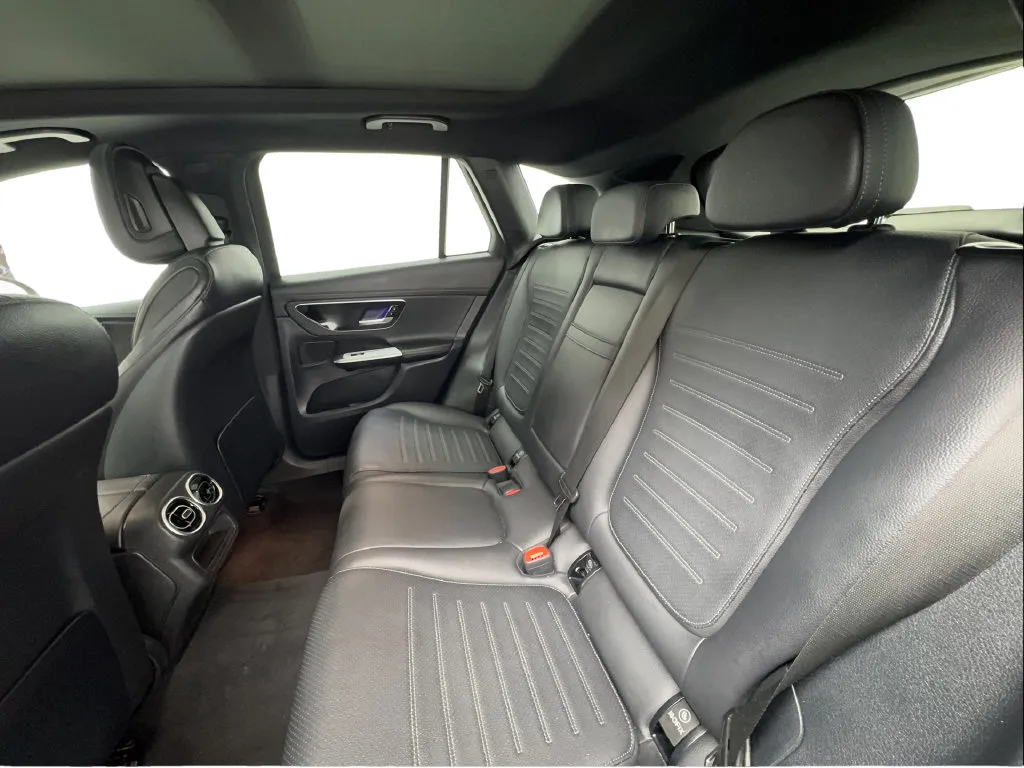 Mercedes-Benz GLC photo 23