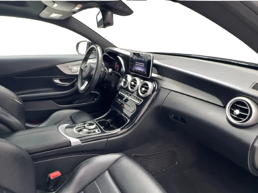 Mercedes-Benz C-Class photo 27