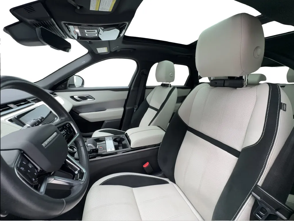 Land Rover Range Rover Velar photo 21