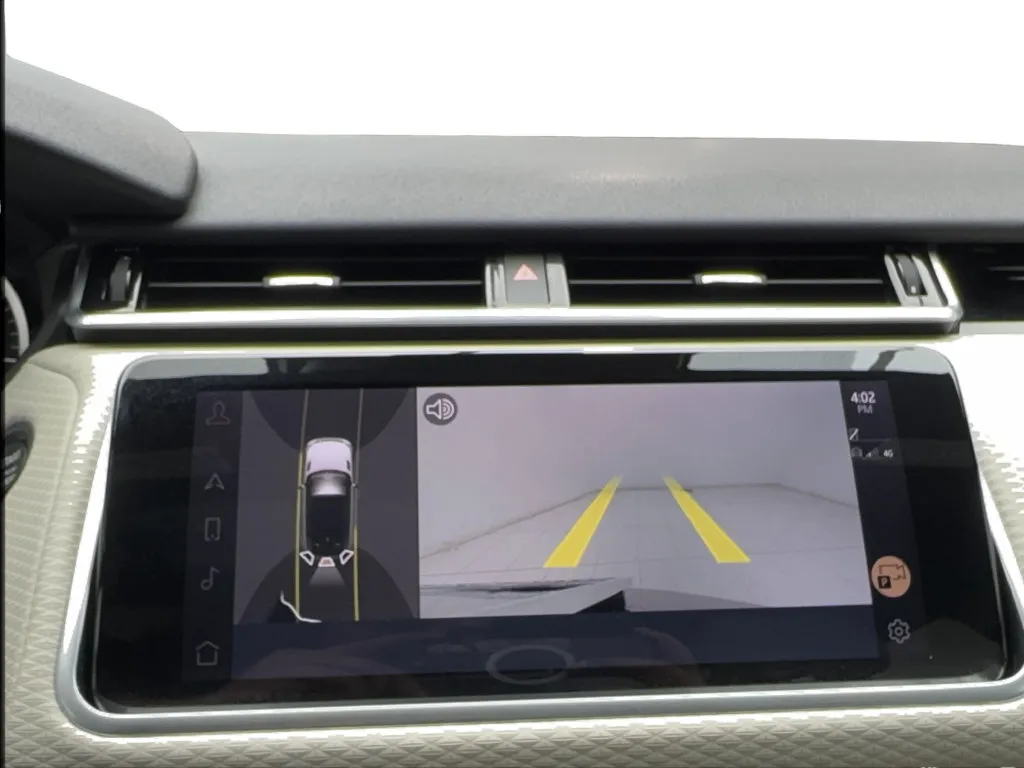 Land Rover Range Rover Velar photo 54