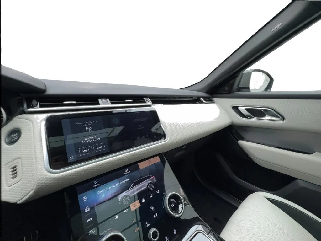 Land Rover Range Rover Velar photo 46