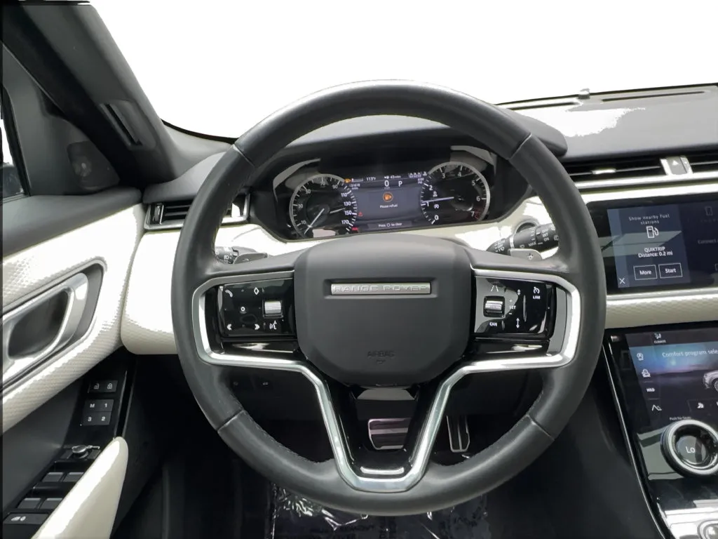 Land Rover Range Rover Velar photo 40