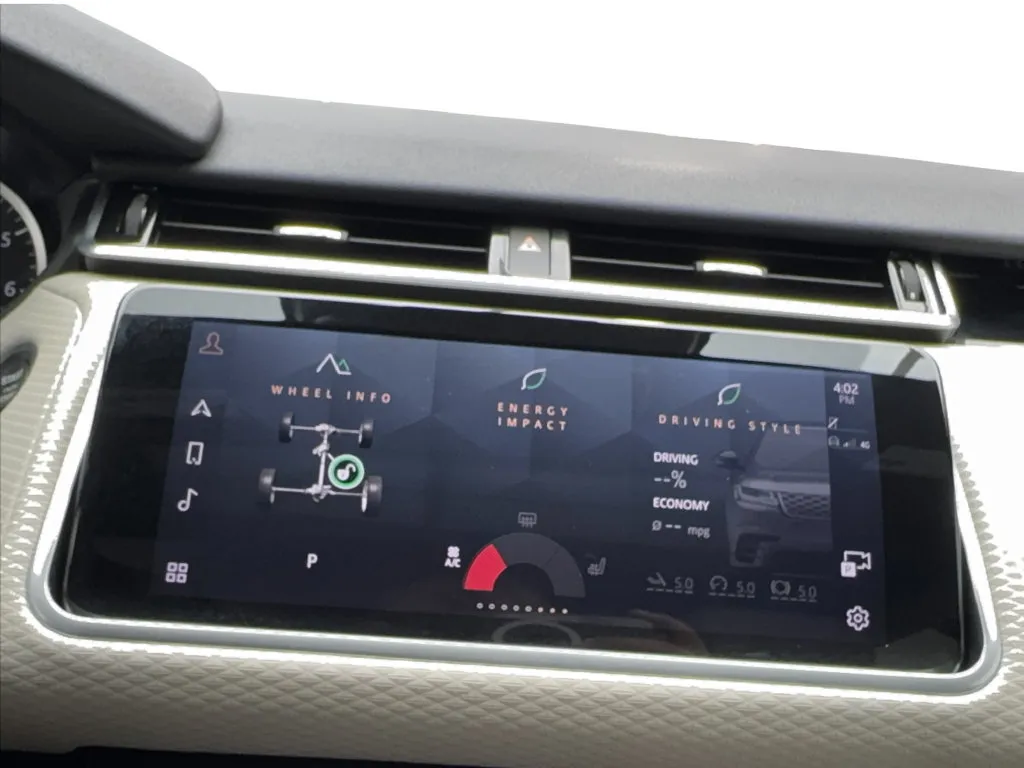 Land Rover Range Rover Velar photo 53