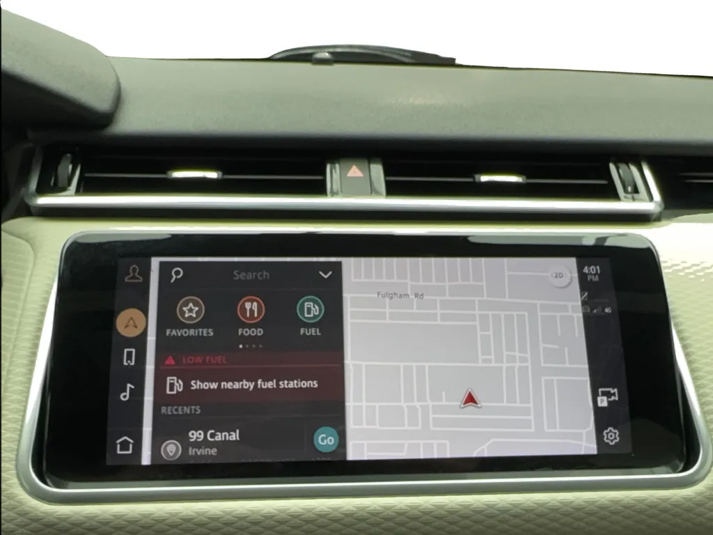 Land Rover Range Rover Velar photo 52