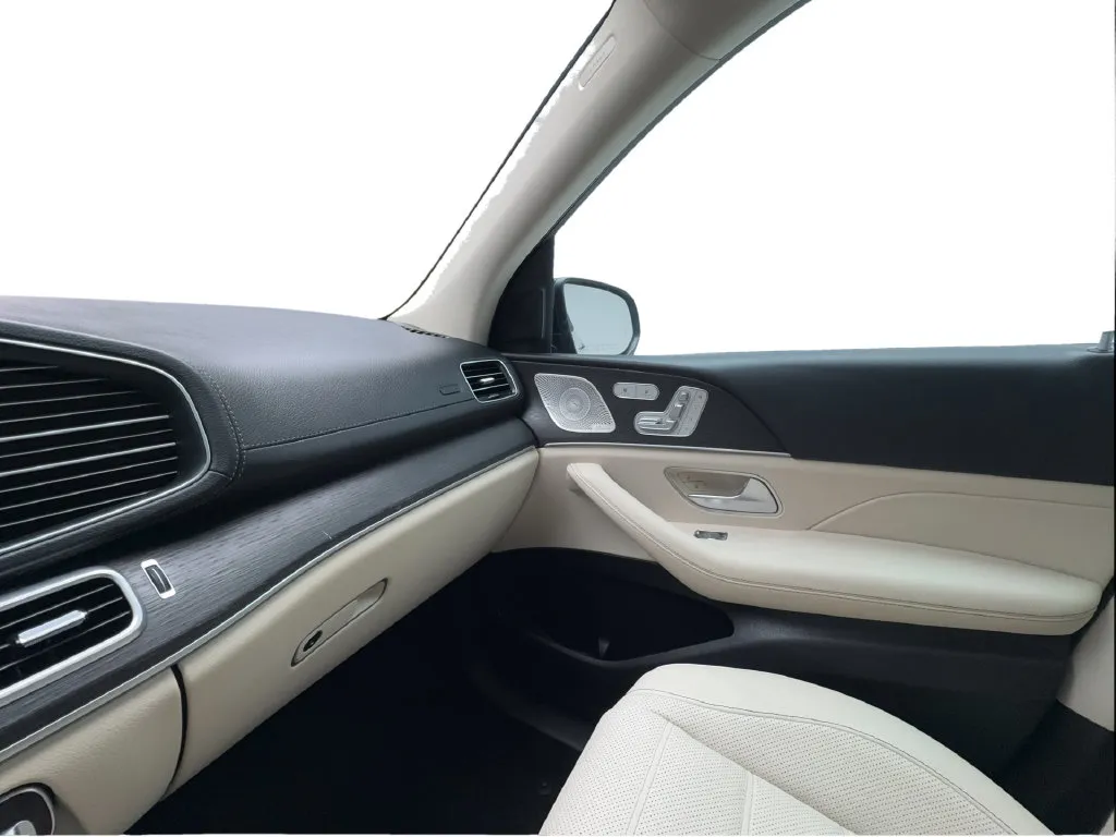 Mercedes-Benz GLS photo 44