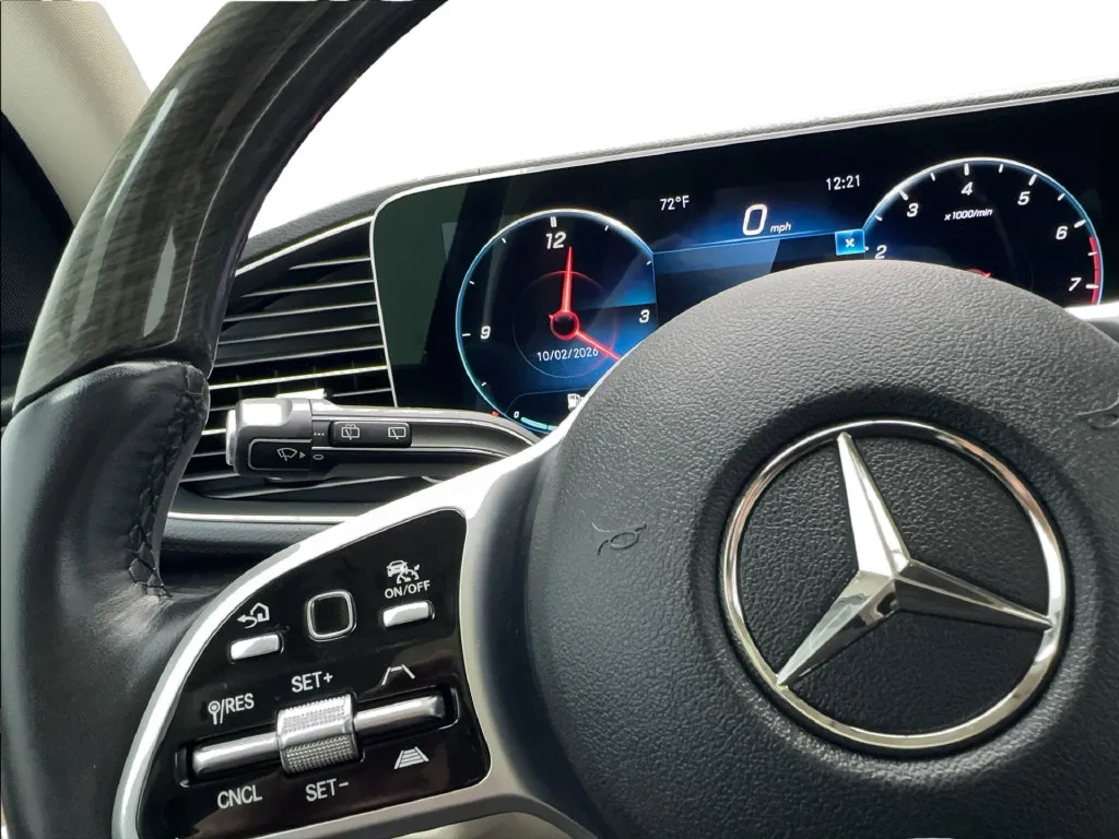 Mercedes-Benz GLS photo 46