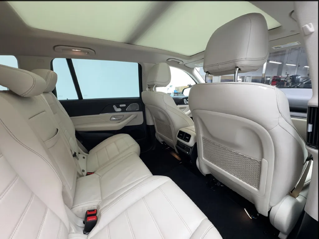 Mercedes-Benz GLS photo 34