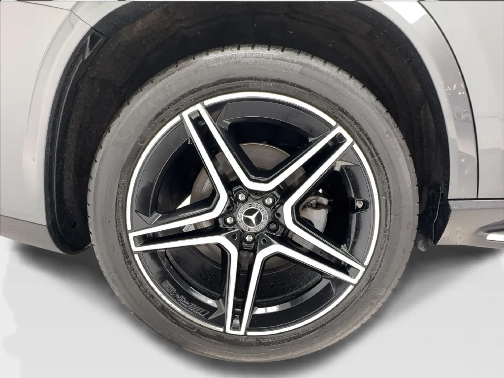 Mercedes-Benz GLS photo 15