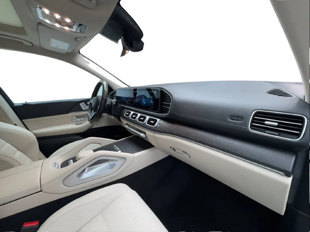 Mercedes-Benz GLS photo 37