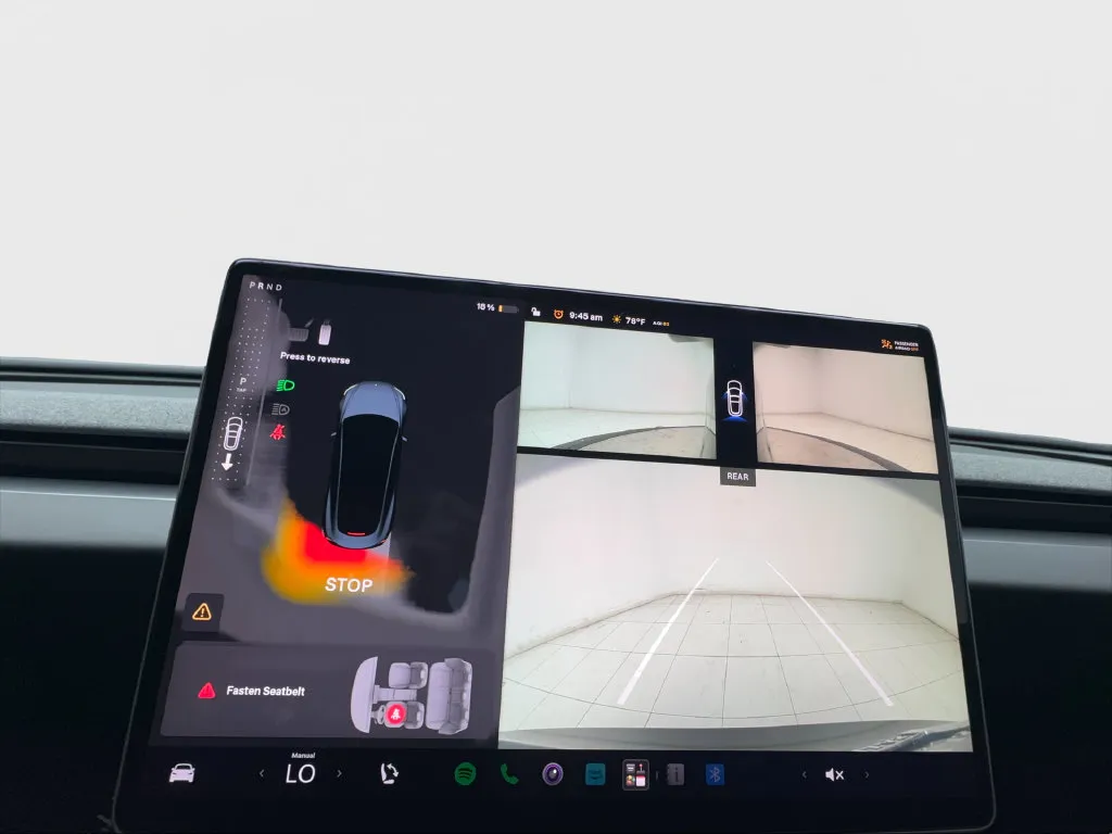 Tesla Model 3 photo 47