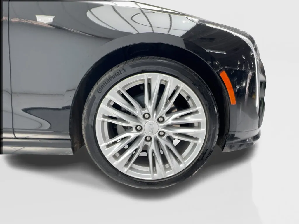 Cadillac CT4 photo 16