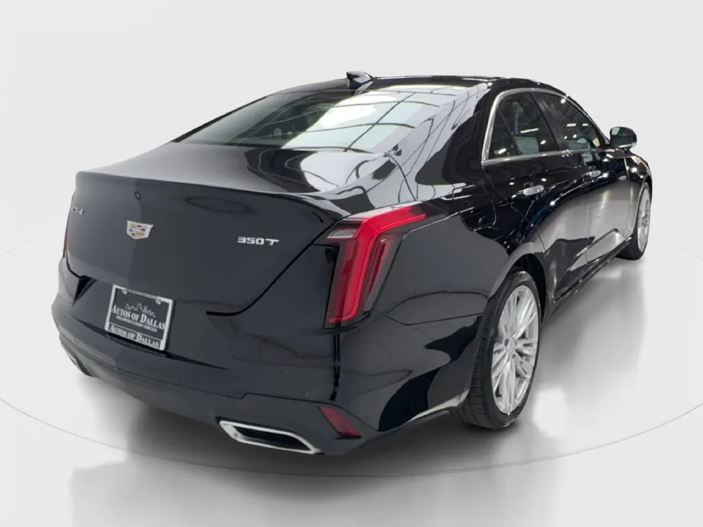 Cadillac CT4 photo 11