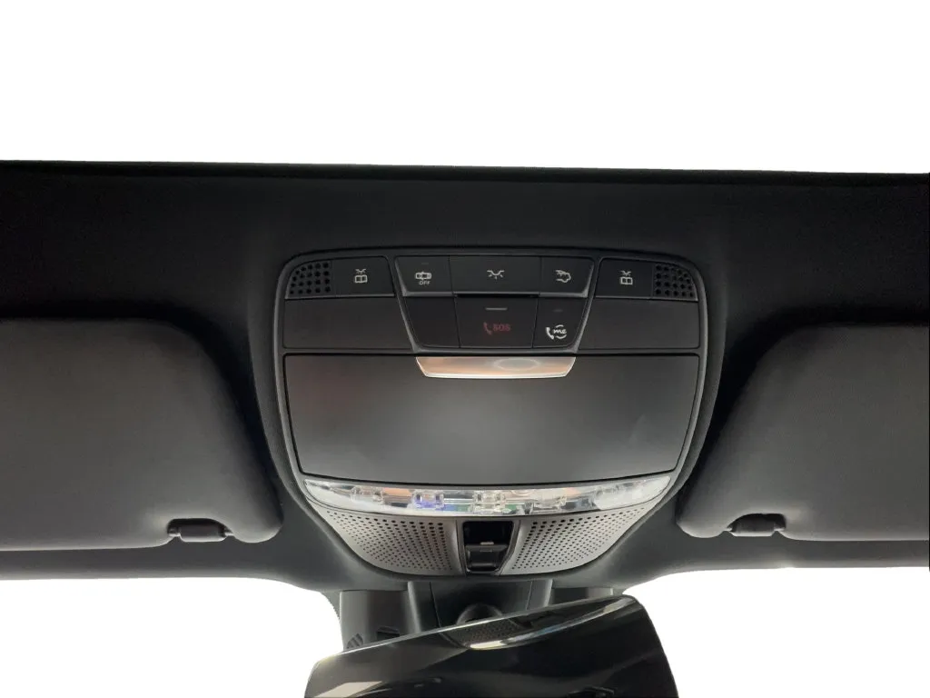 Mercedes-Benz E-Class photo 51