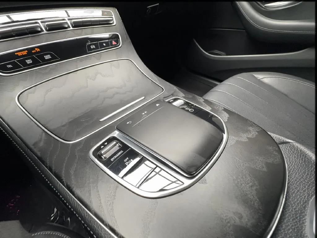 Mercedes-Benz E-Class photo 49