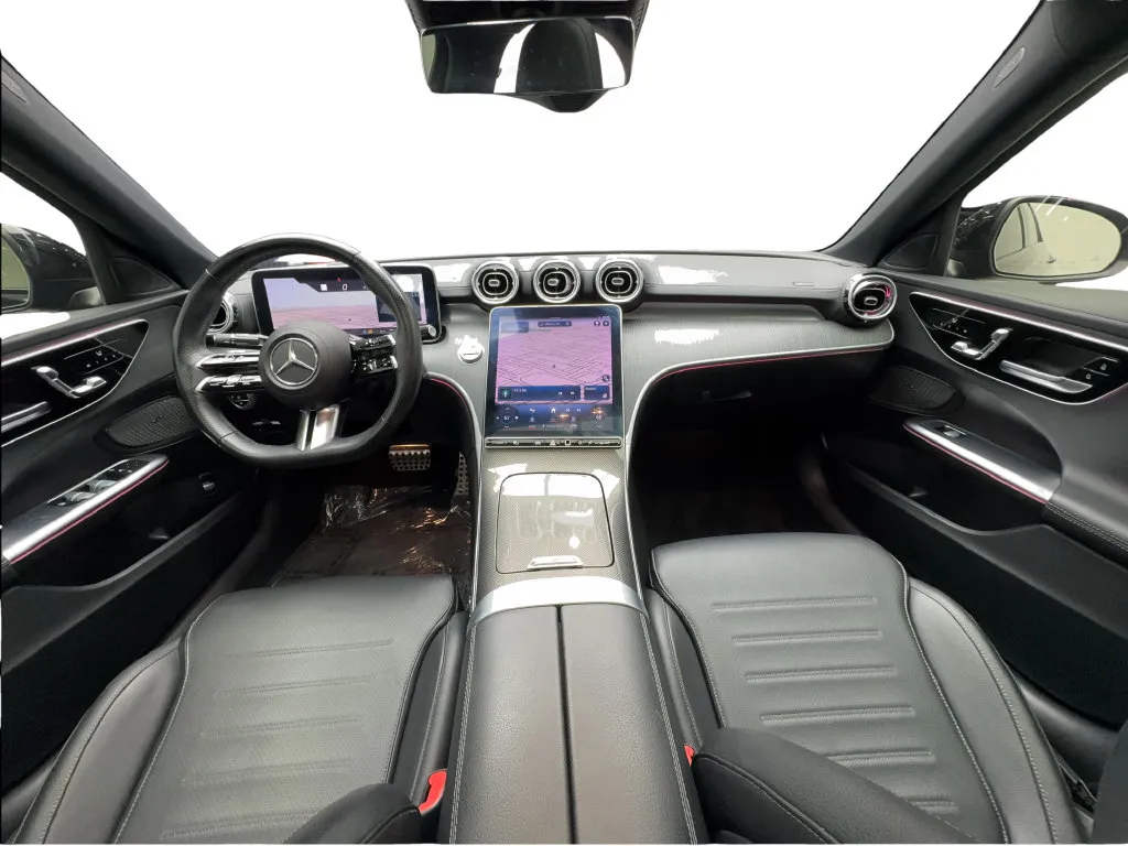 Mercedes-Benz C-Class photo 39