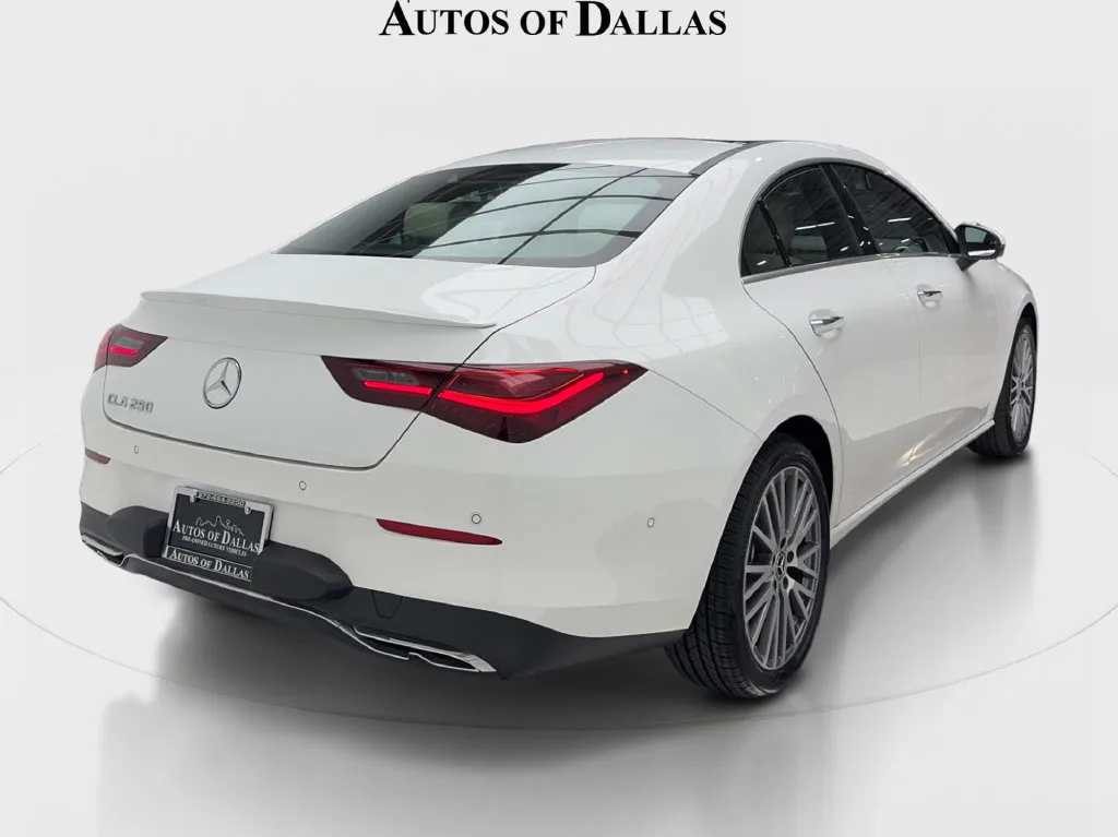 Mercedes-Benz CLA photo 10