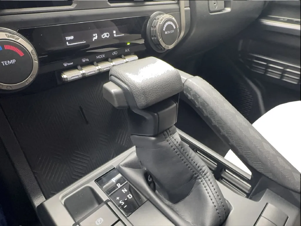 Toyota 4Runner photo 48