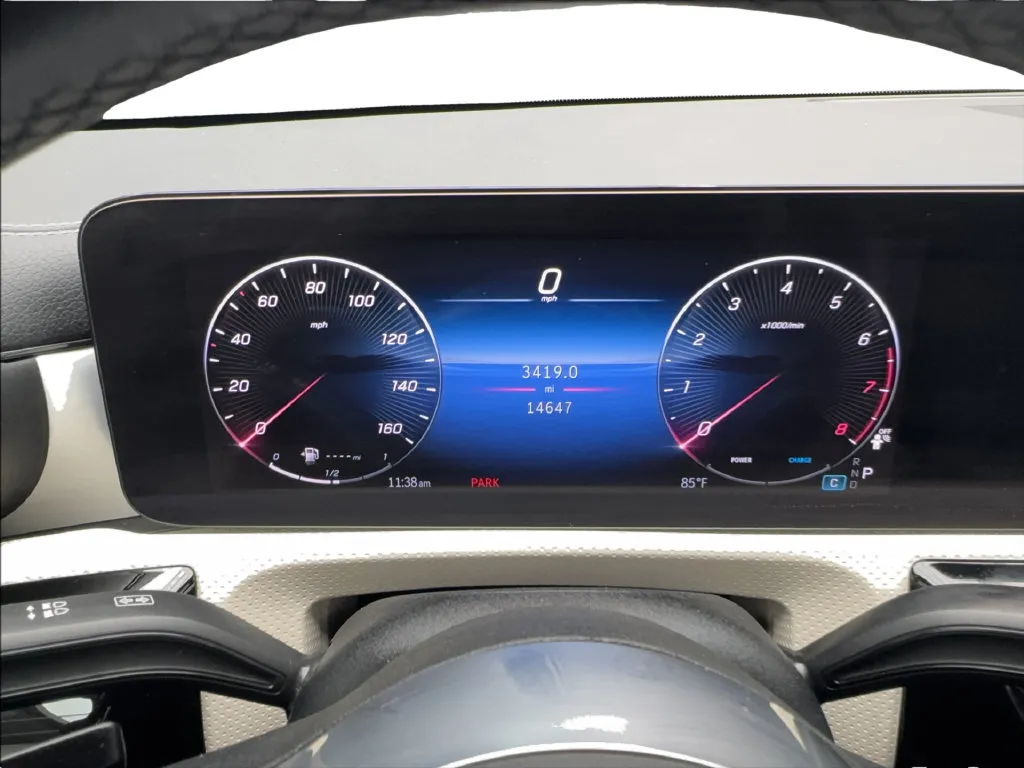 Mercedes-Benz CLA photo 42
