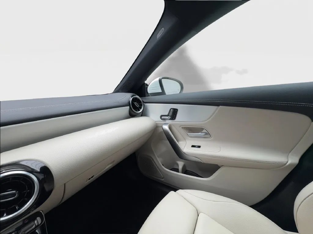 Mercedes-Benz CLA photo 41