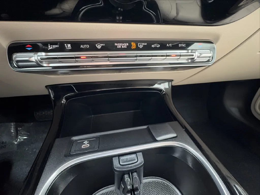 Mercedes-Benz CLA photo 46