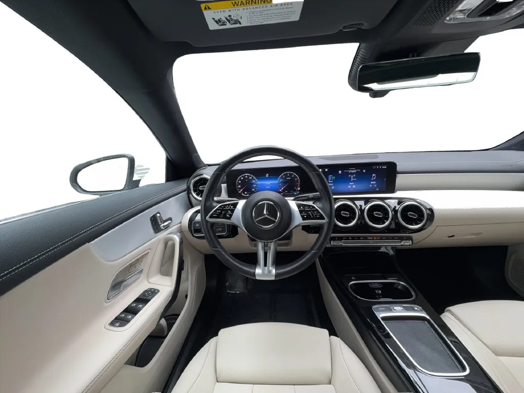 Mercedes-Benz CLA photo 20