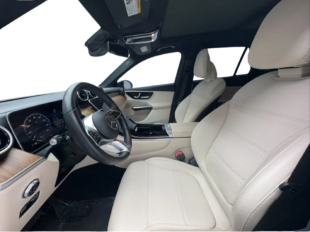 Mercedes-Benz GLC photo 21