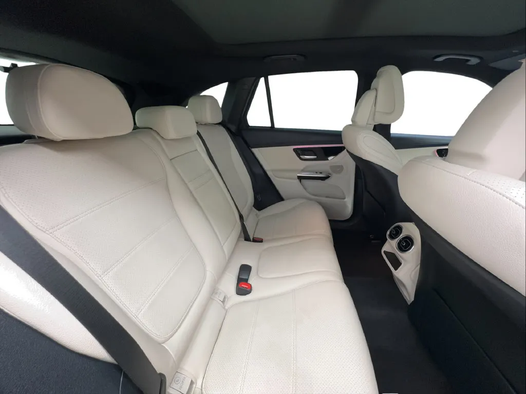 Mercedes-Benz GLC photo 28
