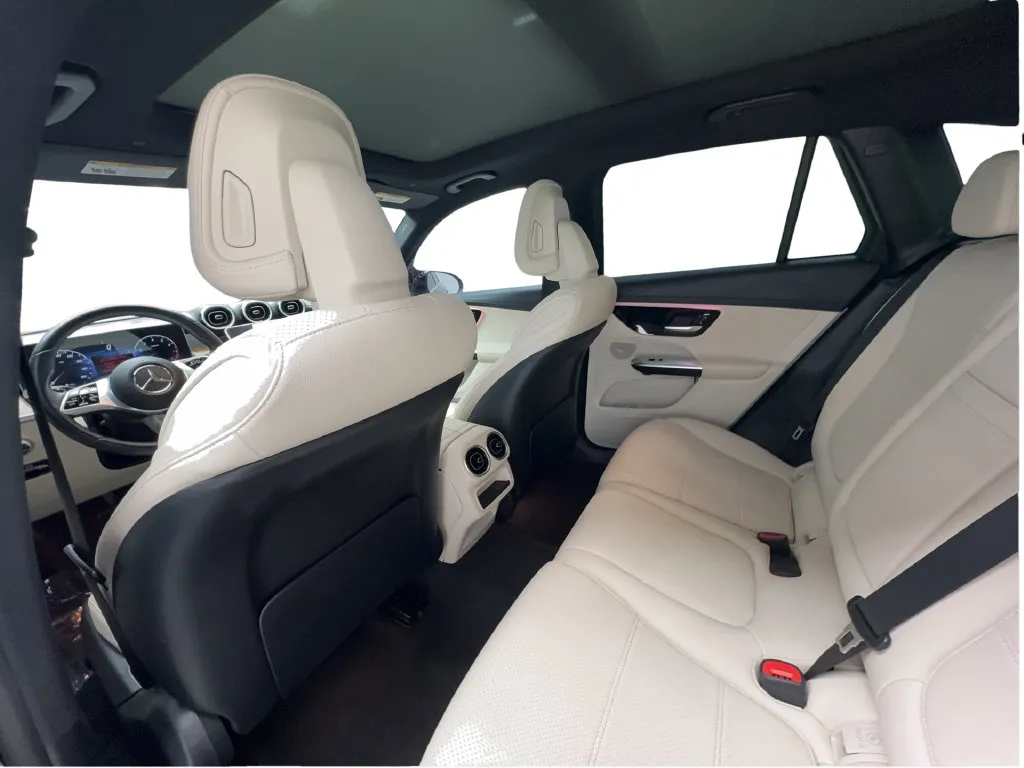Mercedes-Benz GLC photo 26